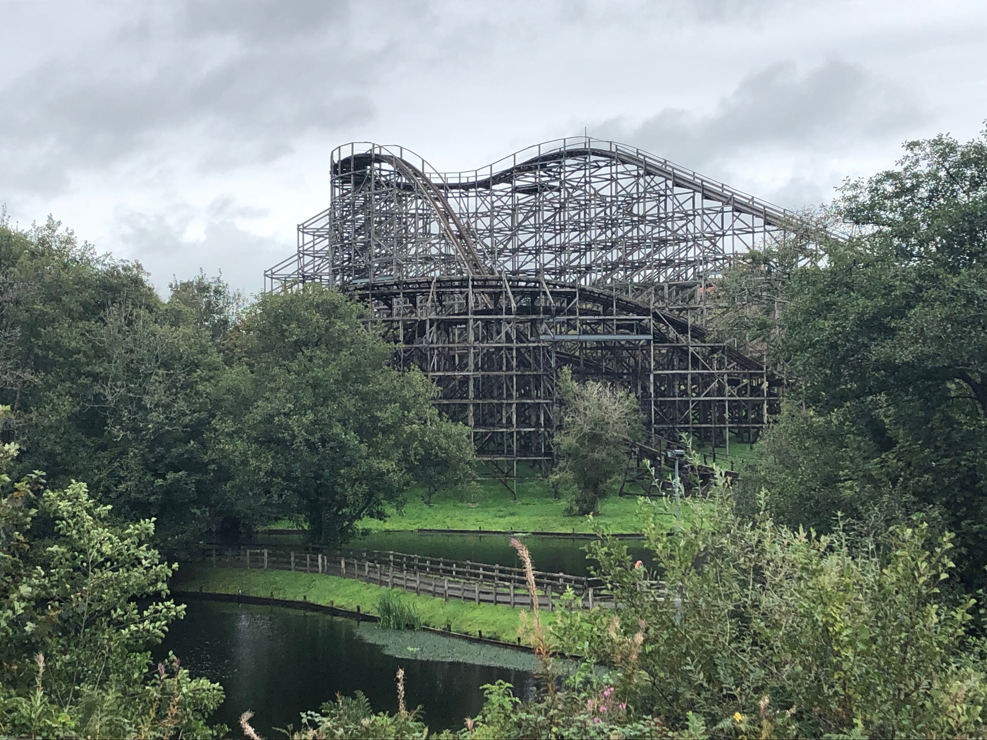 What does it feel like to ride a rollercoaster?